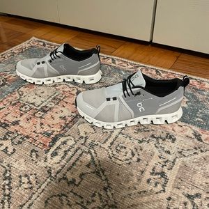 On Cloud 5 Waterproof- worn 1x- size 7 women’s